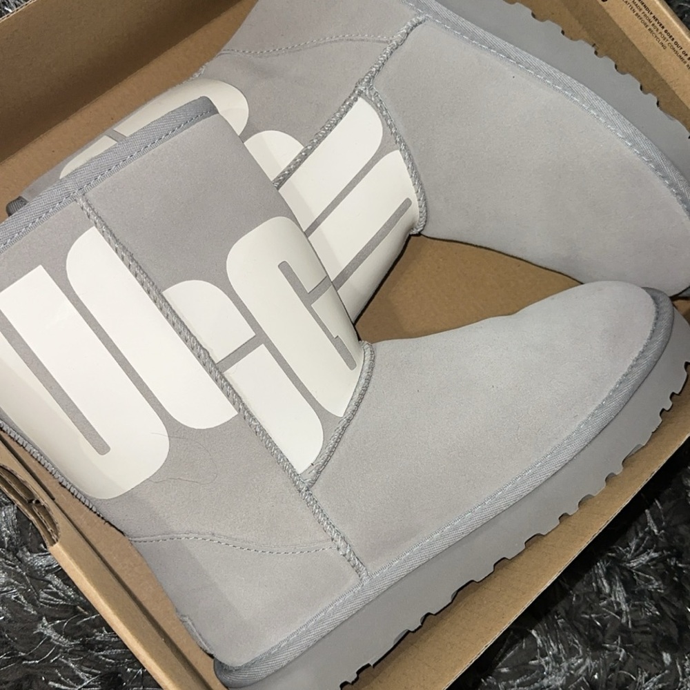 UGGS 💕💕